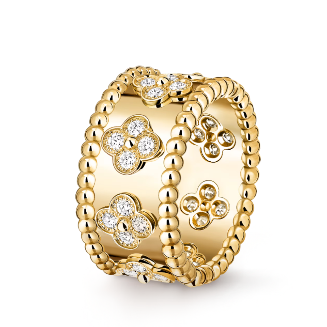 Abby Clover Ring 1