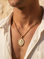 The King Pendant Necklace | Gold 3