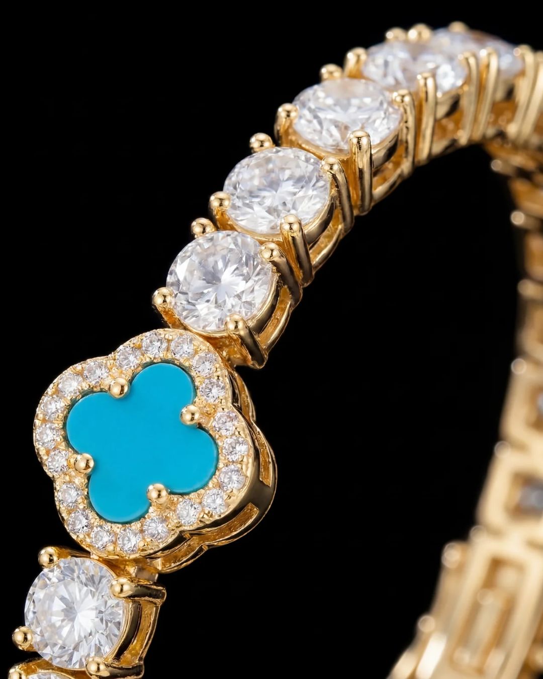 Clover Bracelet | Azure Gold 3