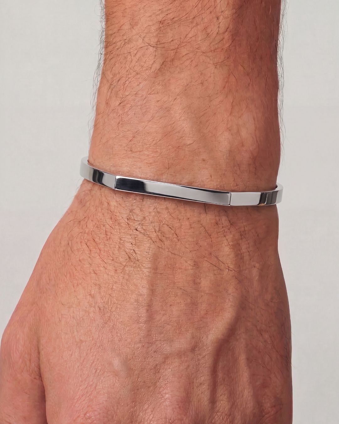 Héritage Cuff | Platinum 3