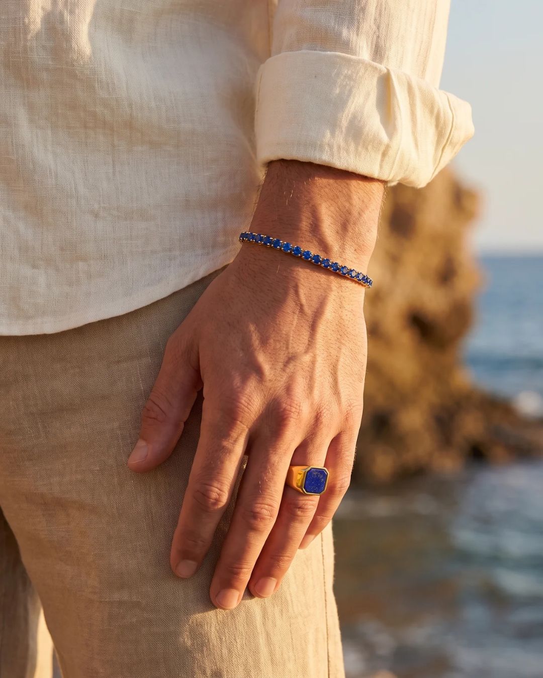 Lapis Lazuli Signet Ring | Gold 4