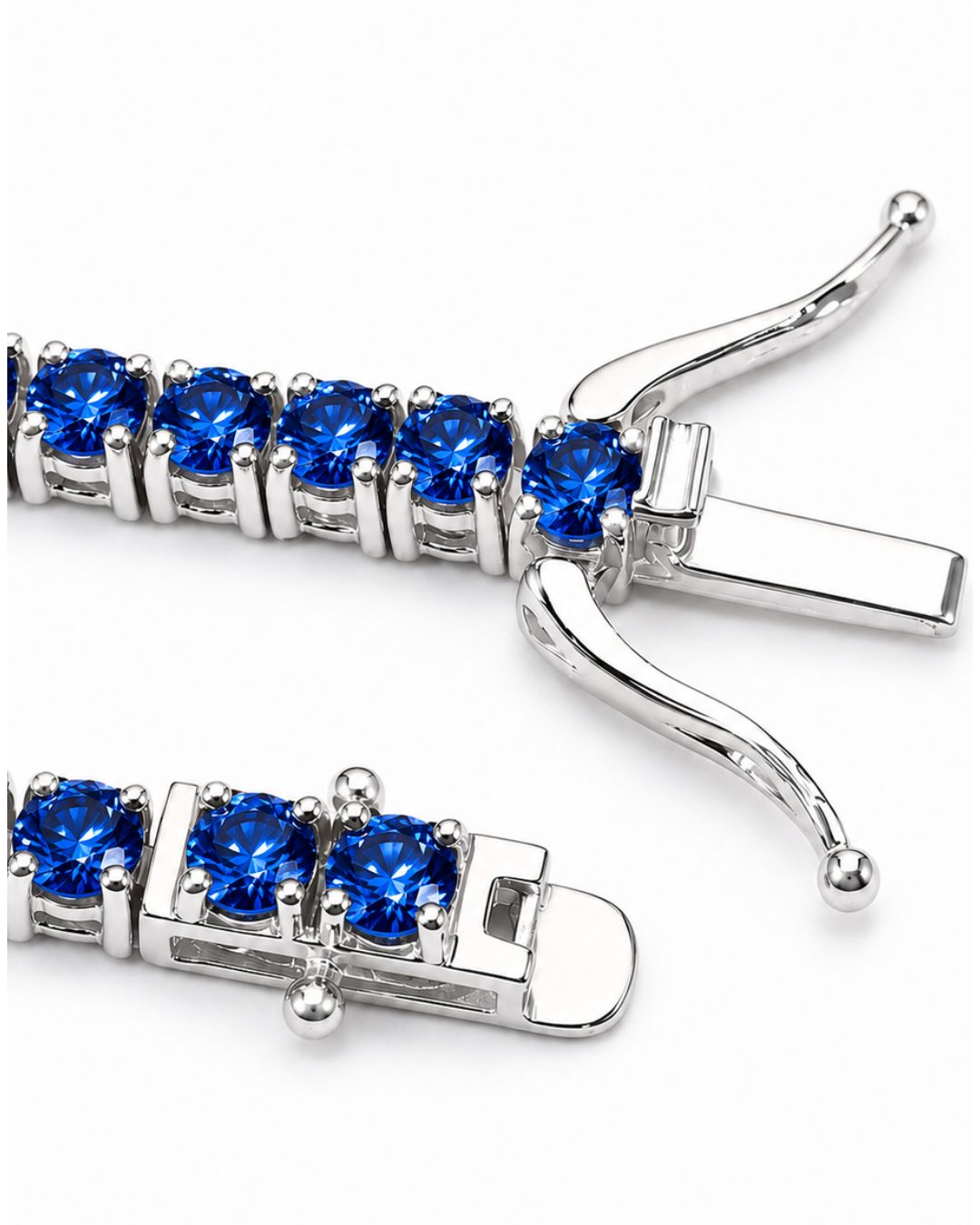 Royal Blue Moissanite Tennis Bracelet, 4 mm, 925 Sterling Silver — Detail of box clasp