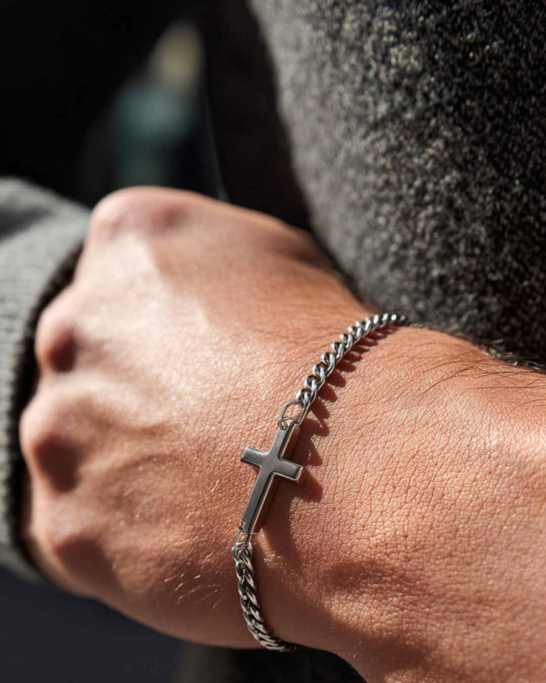 Eterna Cross Bracelet | Platinum 3