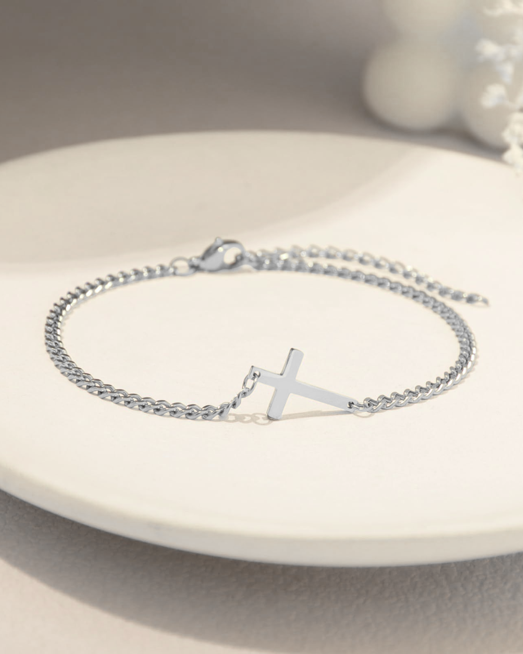 Eterna Cross Bracelet | Platinum 5