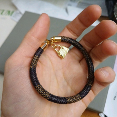 Lulu Bag Charm Bracelet 2