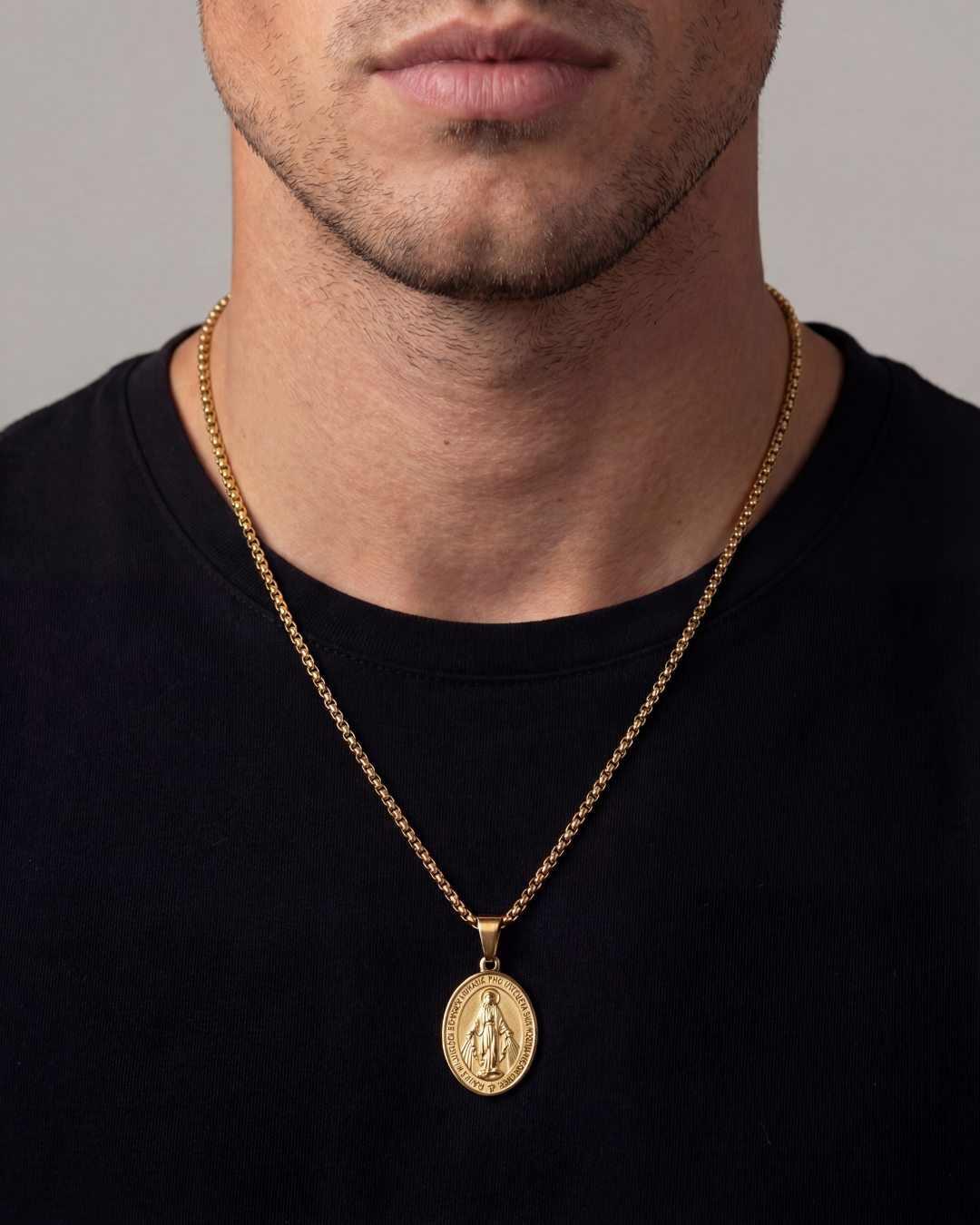 Virgin Maria Pendant Chain | Gold 2