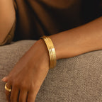 Linea Cuff 1