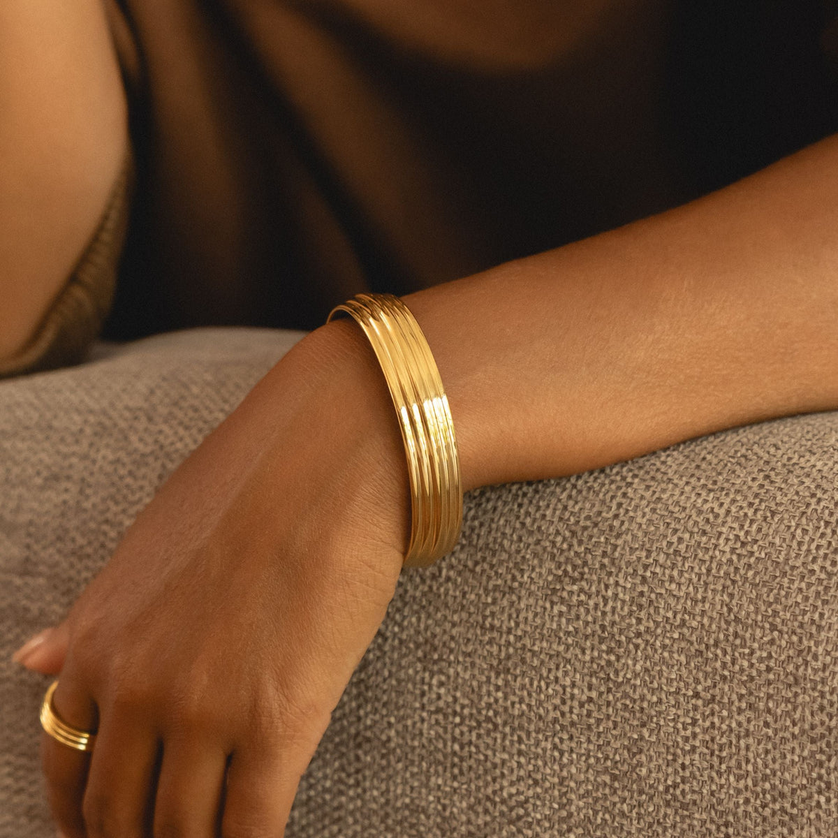 Linea Cuff 1