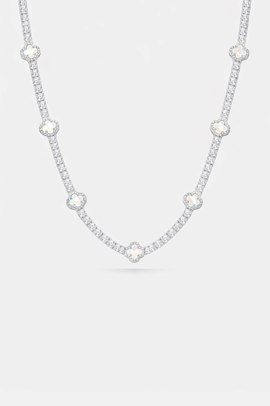 Clover Necklace I Nacre Silver 1