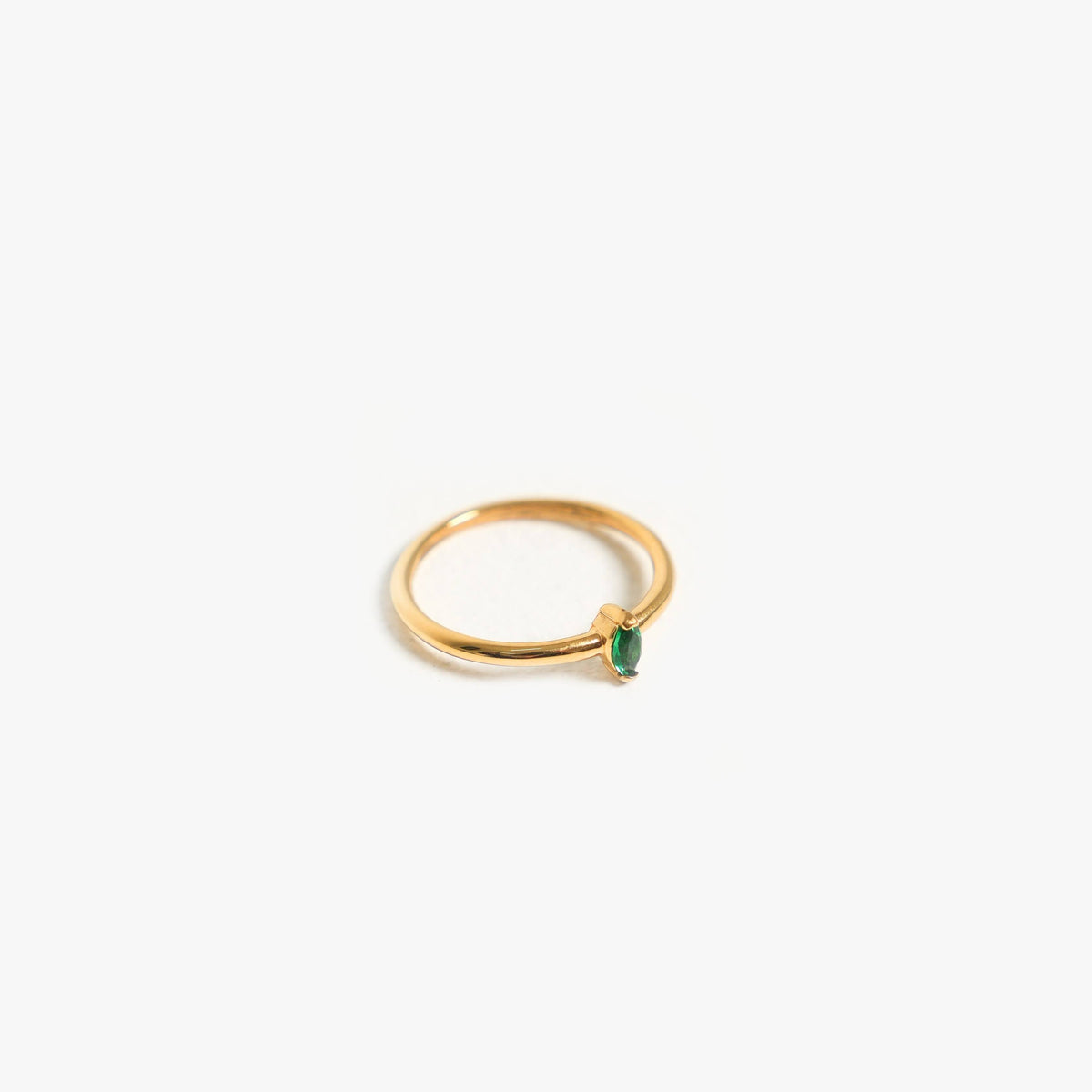 Dainty Emerald Ring 5