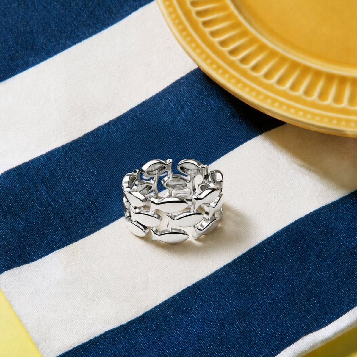 Fish Ring 8