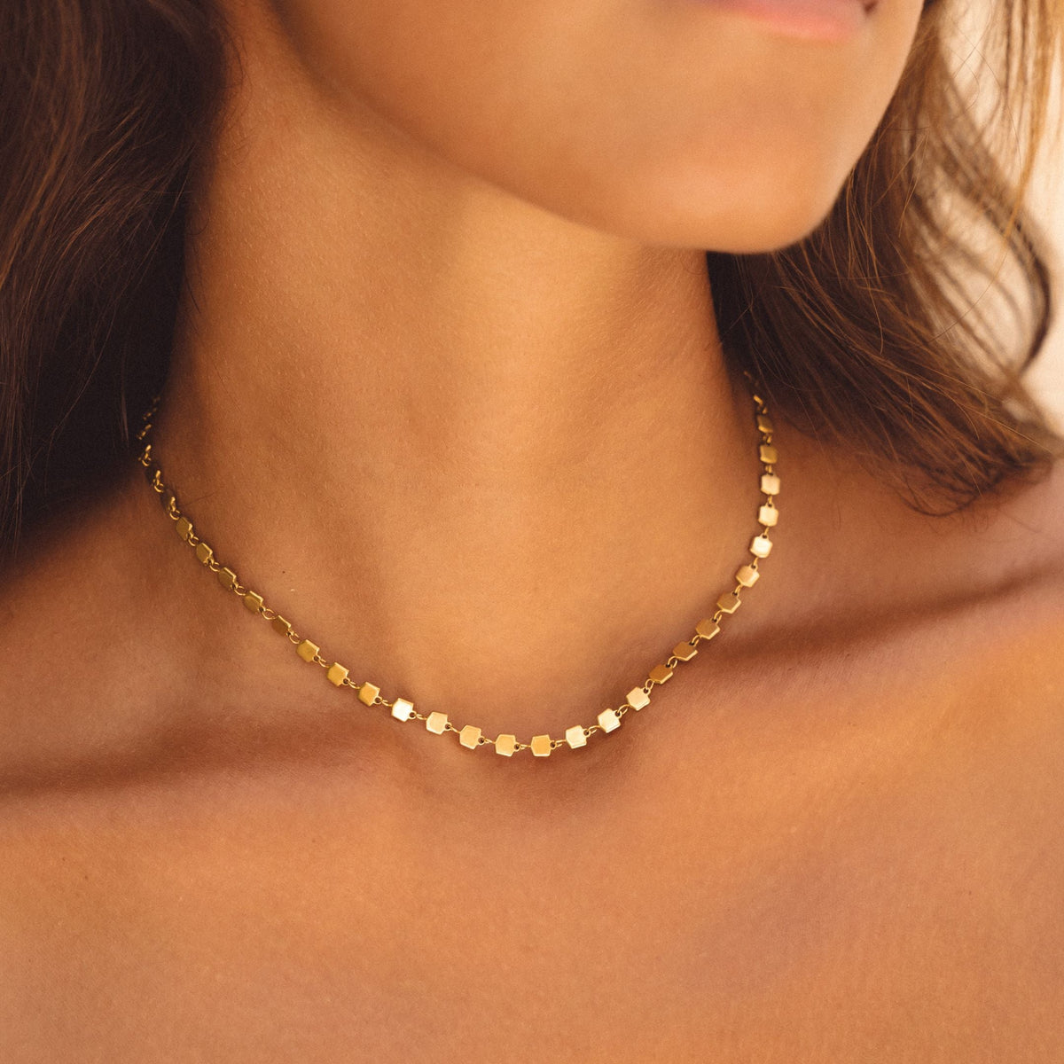 Ilios Choker 9
