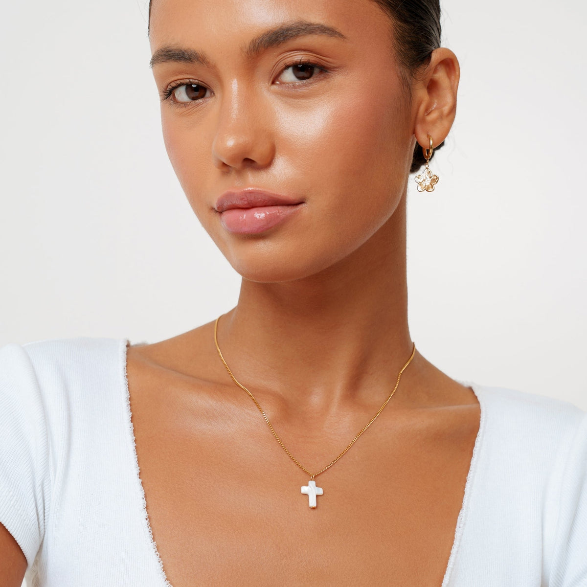 Mother of Pearl Cross Necklace 3