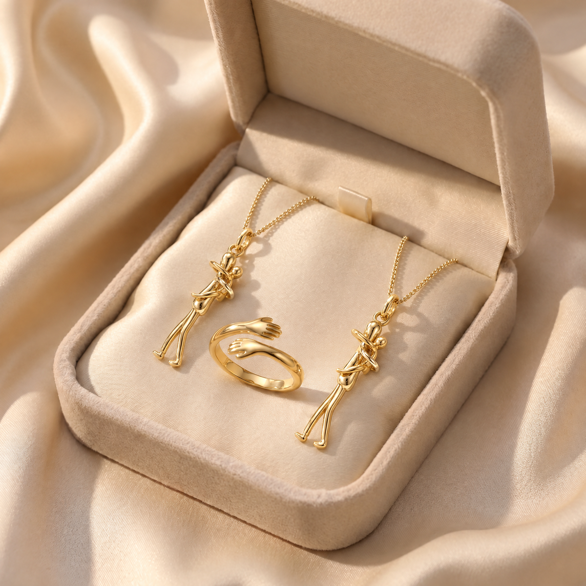 The Family Matching Set (2x Embrace Necklace + Gold Ring) 10