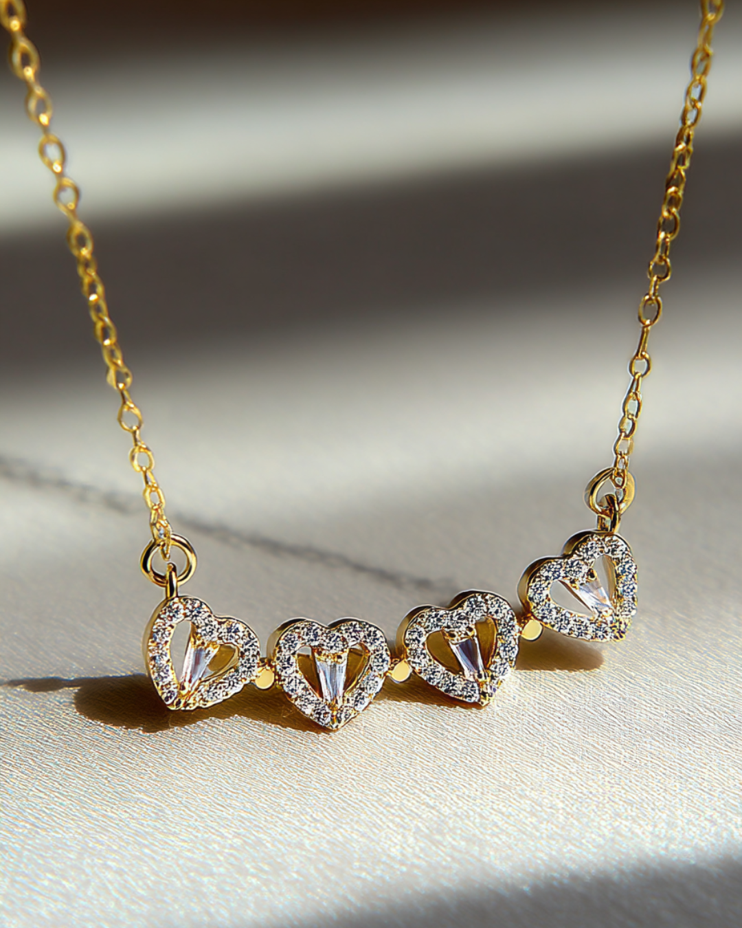 Lucky Hearts Necklace I Gold 5