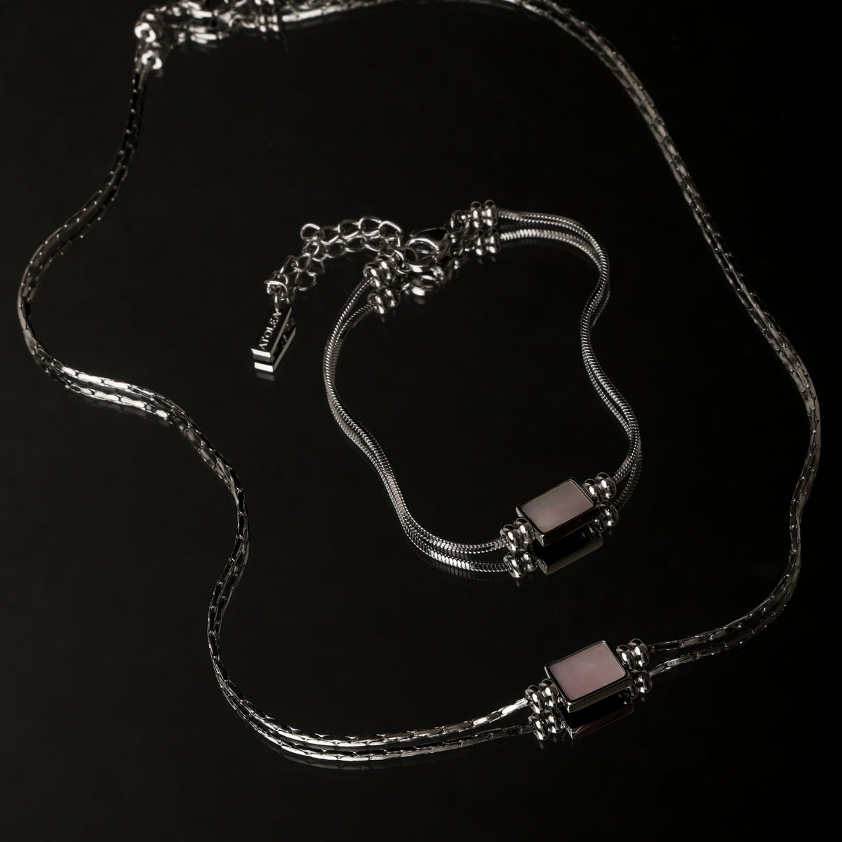 Lune Necklace 10
