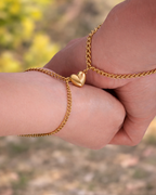 Magnetic Heart Cuban Chain Bracelet | Gold 2