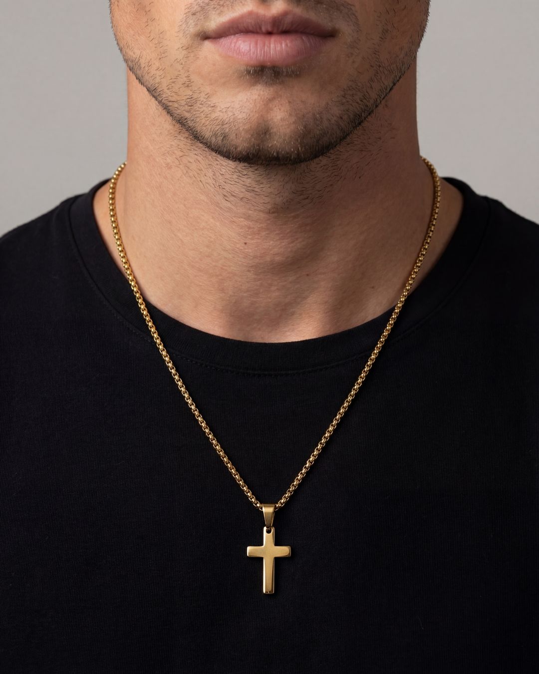 Minimal Cross Necklace | Gold 2