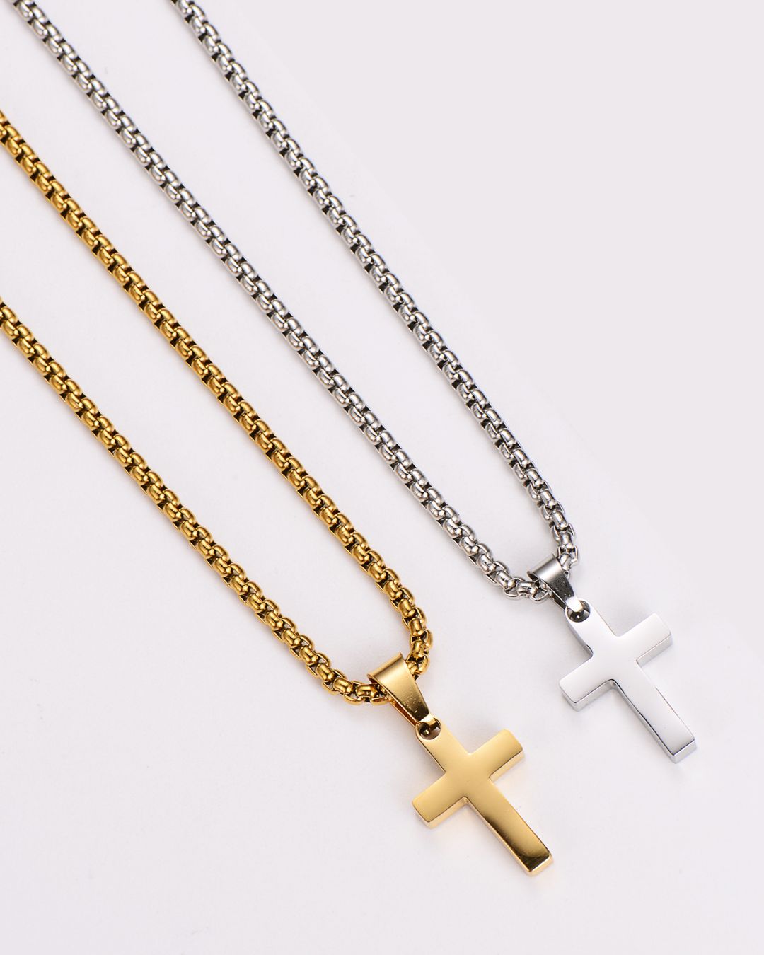 Minimal Cross Necklace | Gold 6