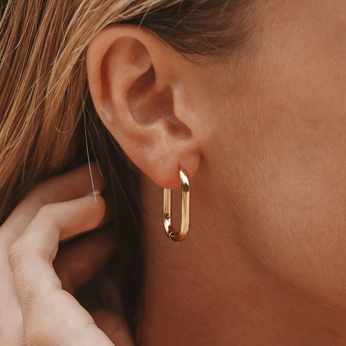 Oval Hoop Earrings 1