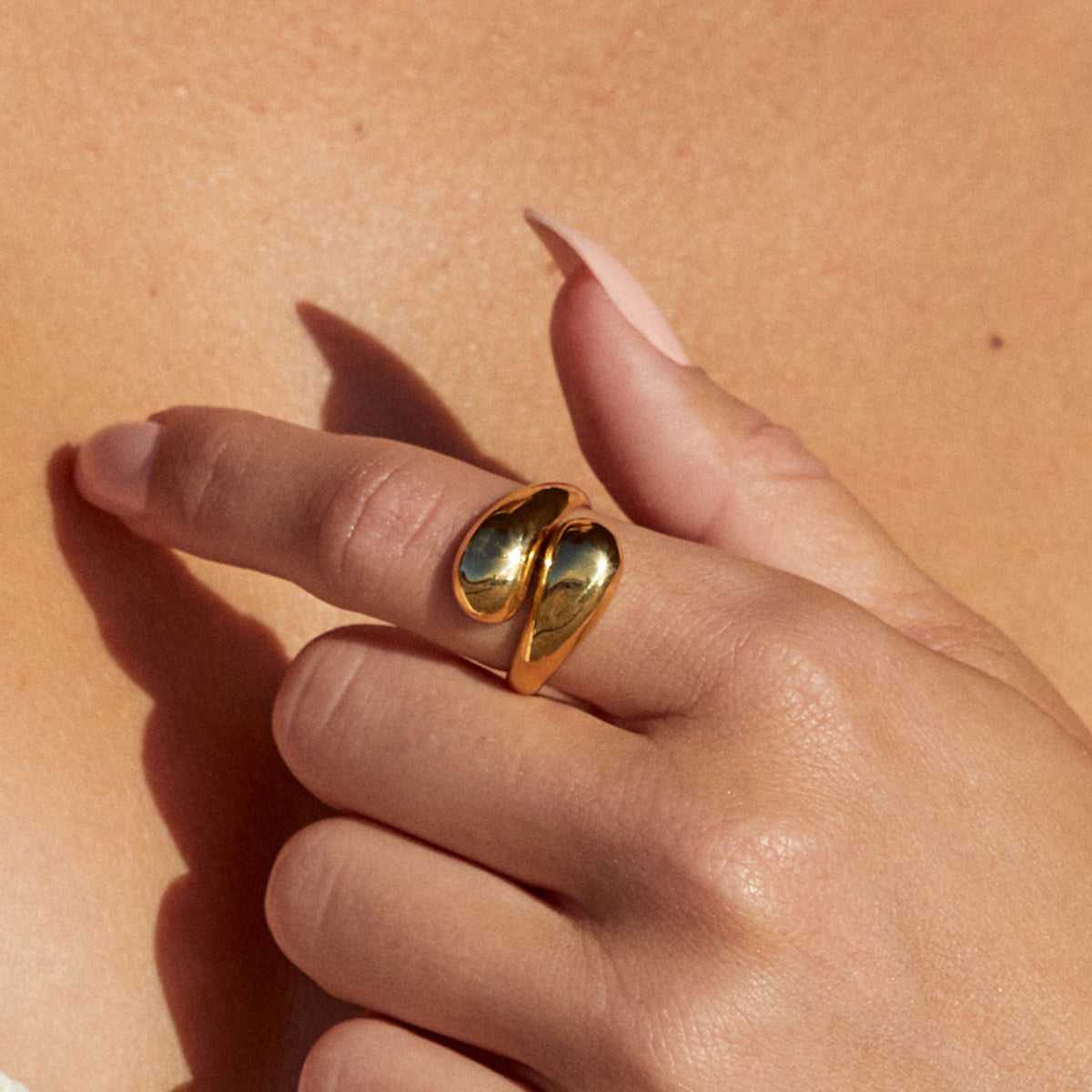 Double Twist Ring 8