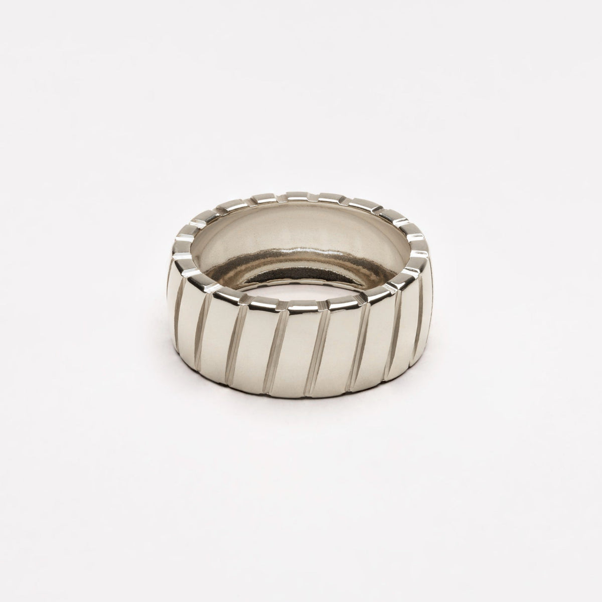 Bold Ring 10