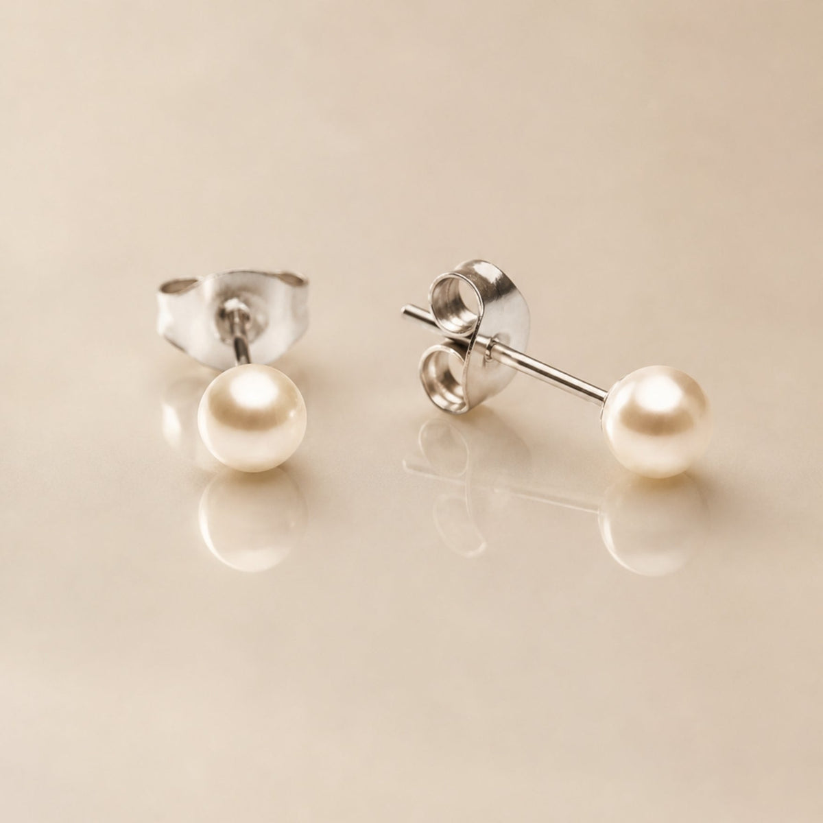 Pearl Stud Earrings 9