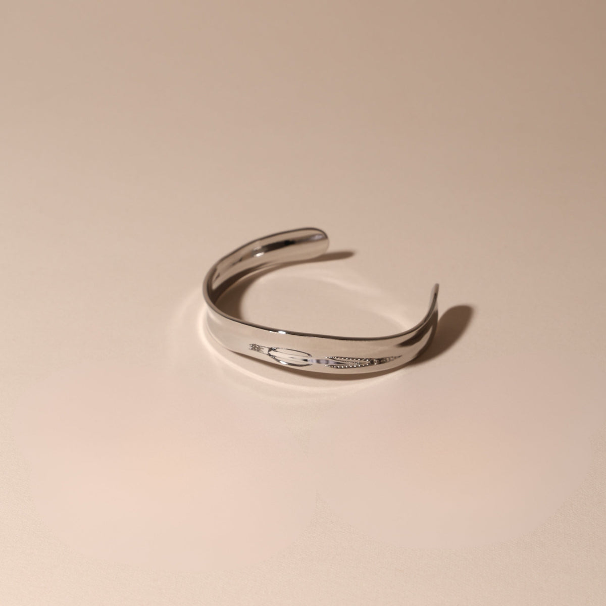 Sol Cuff 5