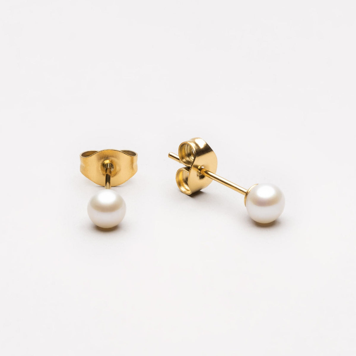 Pearl Stud Earrings 2