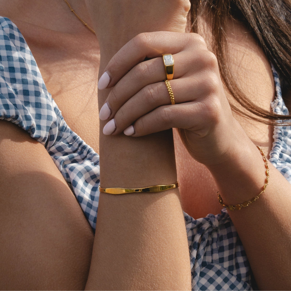 Wavy Bangle 6