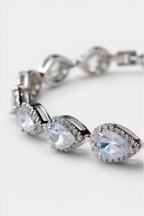 Teardrop Bracelet | Quartz 6