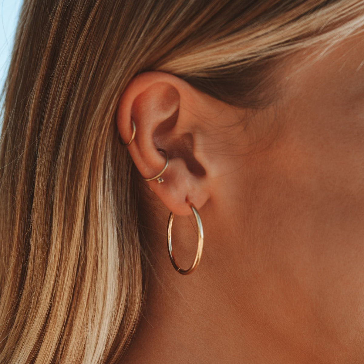 Thin Hoop Earrings 9