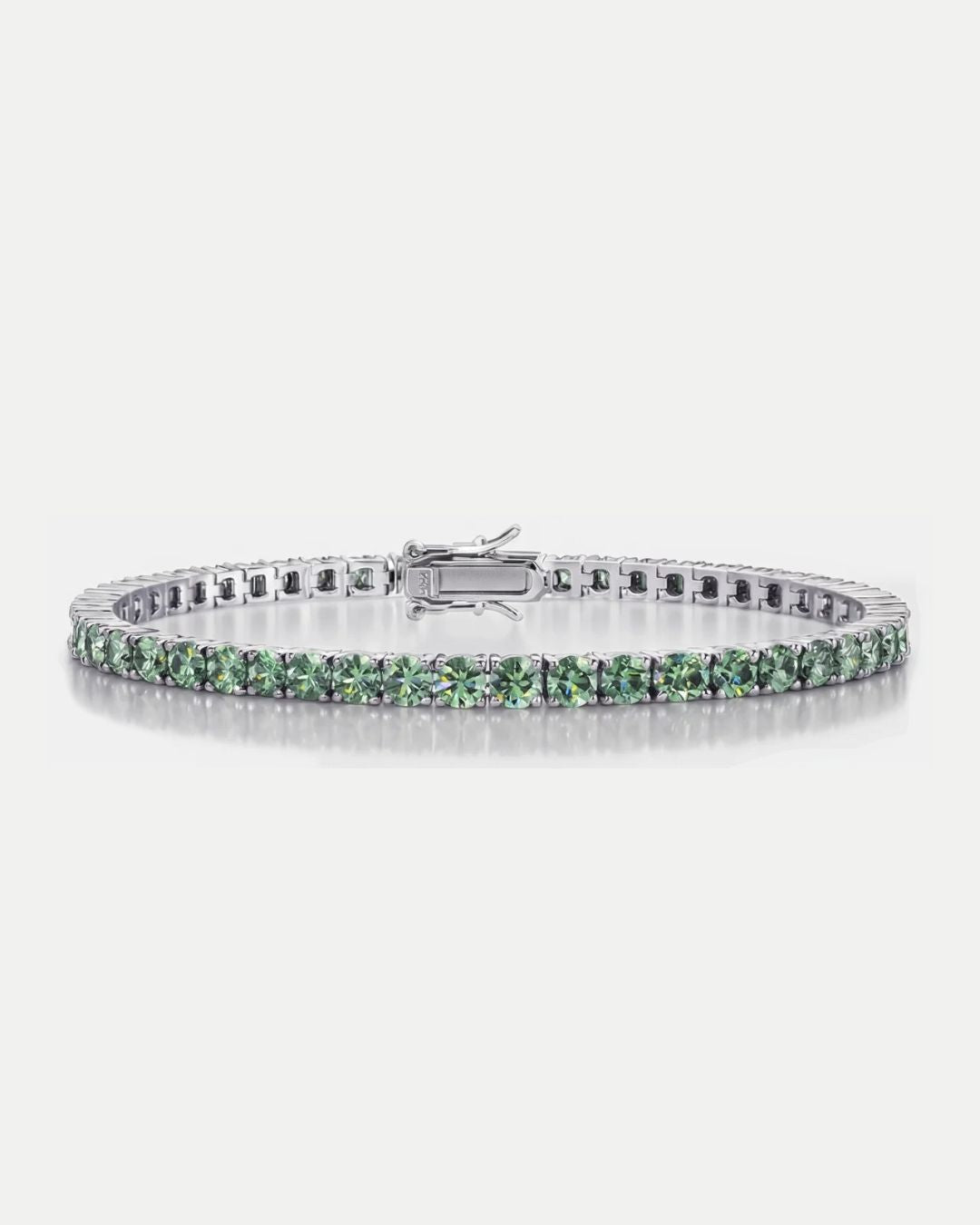 Verdant Éclat Bracelet | Green Moissanite 1
