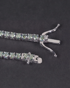 Verdant Éclat Bracelet | Green Moissanite 5