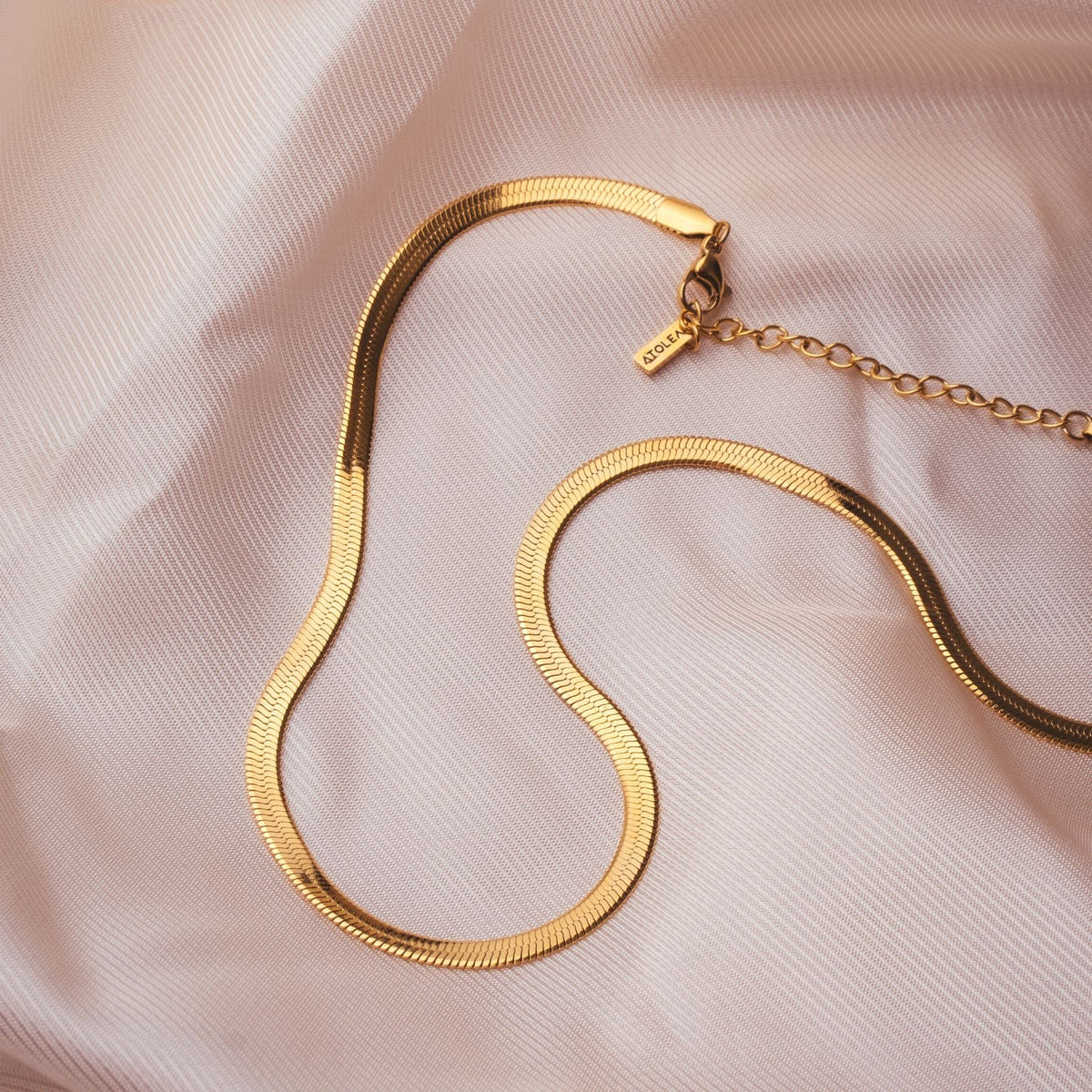"Kauai" Herringbone Choker 16