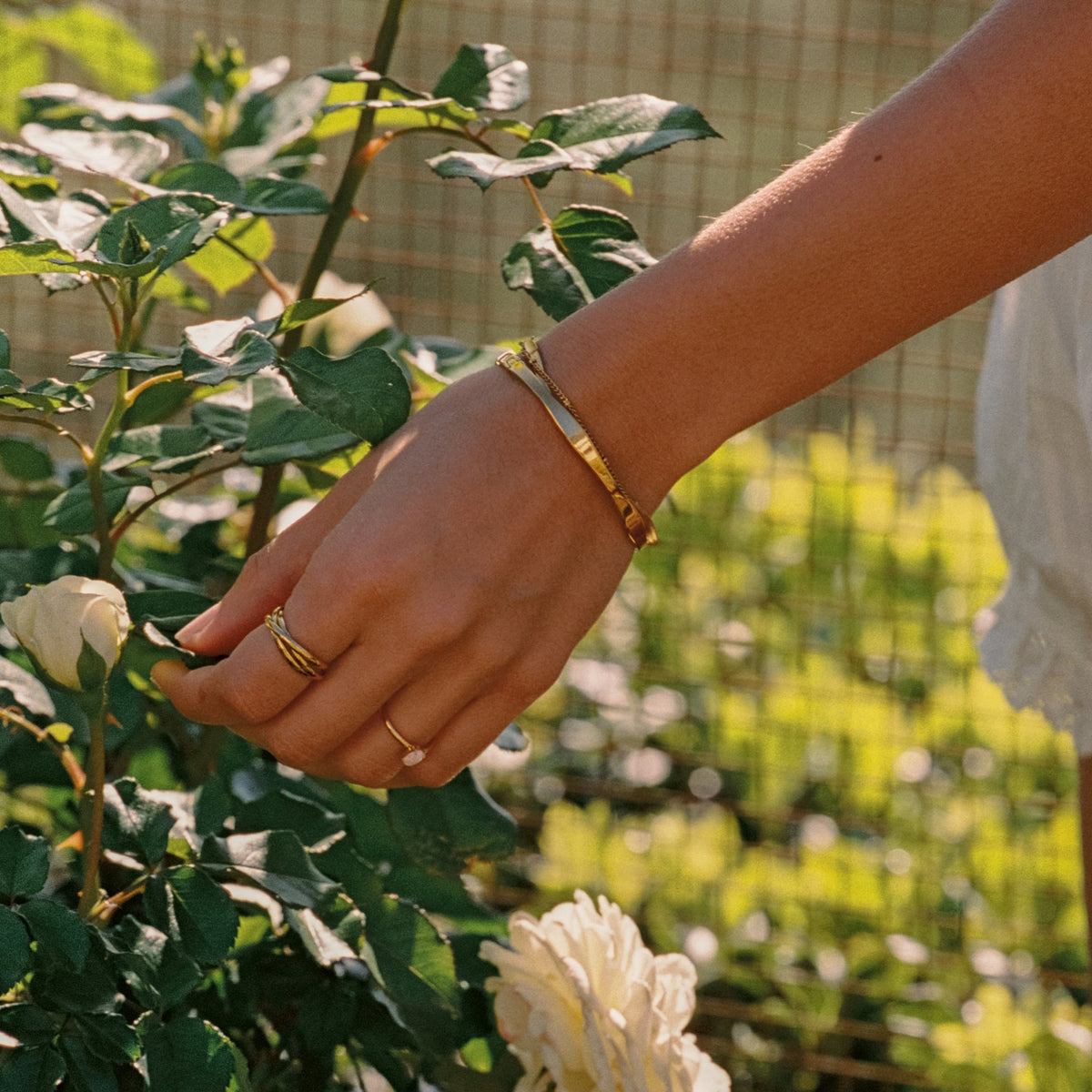 Wavy Bangle 5
